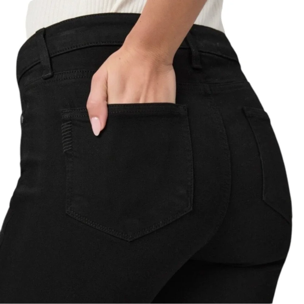 PAIGE Verdugo Ultra‎ Skinny Jeans in Black. Size 29